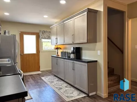 Kitchen - 114 N Maple Ave, Pierre, SD 57501 photo 3 of 5