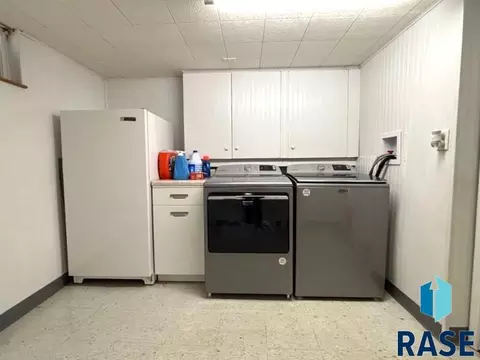 Other - 114 N Maple Ave, Pierre, SD 57501 photo 8 of 35