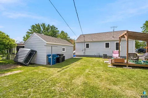 508 E 11th Ave, Mitchell, SD 57301 photo 13