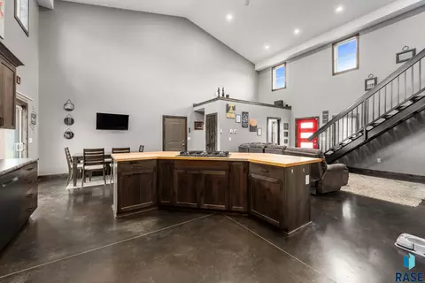 Entry Way - 513 Beck Dr, Alcester, SD 57001 photo 2 of 3