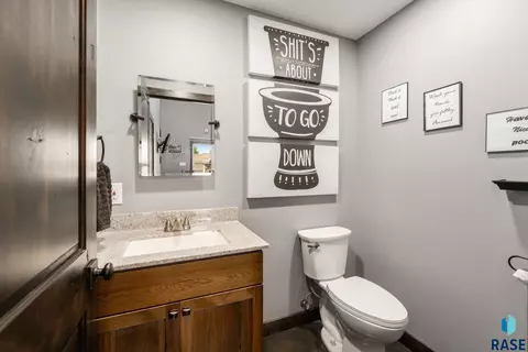 Bath - 513 Beck Dr, Alcester, SD 57001 photo 4 of 4