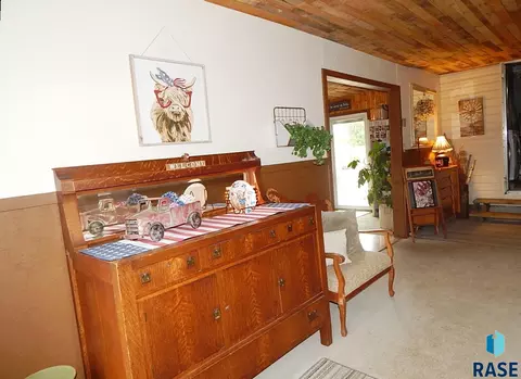 Entry Way - 100 Beach St, Fairview, SD 57027 photo 2 of 5