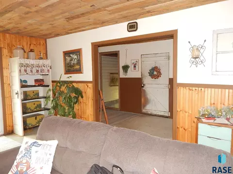 Living - 100 Beach St, Fairview, SD 57027 photo 1 of 7