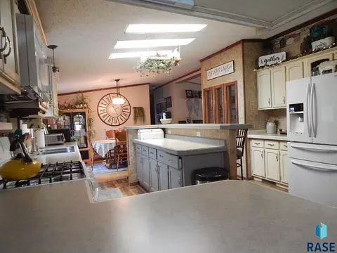 Kitchen - 100 Beach St, Fairview, SD 57027 photo 4 of 6
