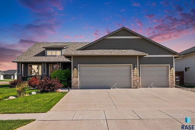 6800 E Smyrna Cir, Sioux Falls, SD 57110