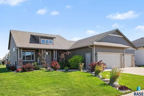 6800 E Smyrna Cir, Sioux Falls, SD 57110
