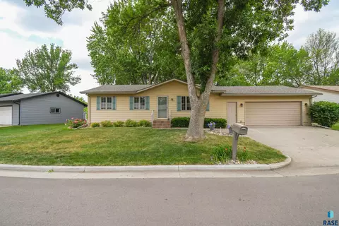 4311 W Mesa Pass, Sioux Falls, SD 57106