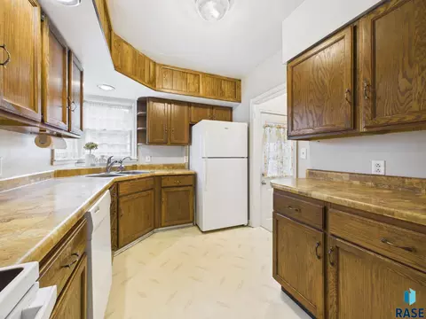 308 E 18th St, Sioux Falls, SD 57104 photo 13