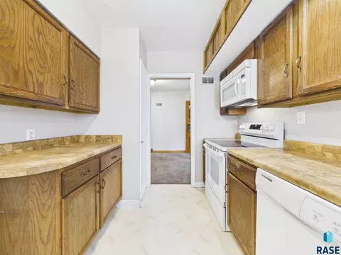 308 E 18th St, Sioux Falls, SD 57104 photo 14