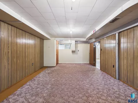 308 E 18th St, Sioux Falls, SD 57104 photo 32