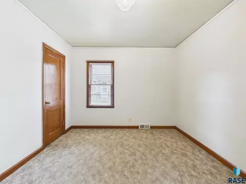 308 E 18th St, Sioux Falls, SD 57104 photo 25