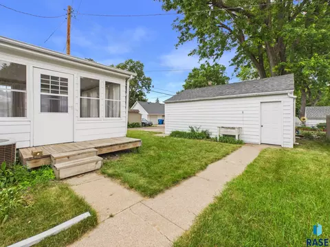 308 E 18th St, Sioux Falls, SD 57104 photo 37