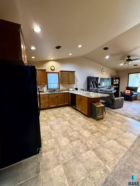 Kitchen - 909 W 16th Ave, Mitchell, SD 57301 photo 3 of 6