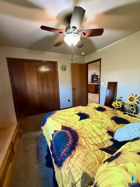Bedroom - 909 W 16th Ave, Mitchell, SD 57301 photo 5 of 5