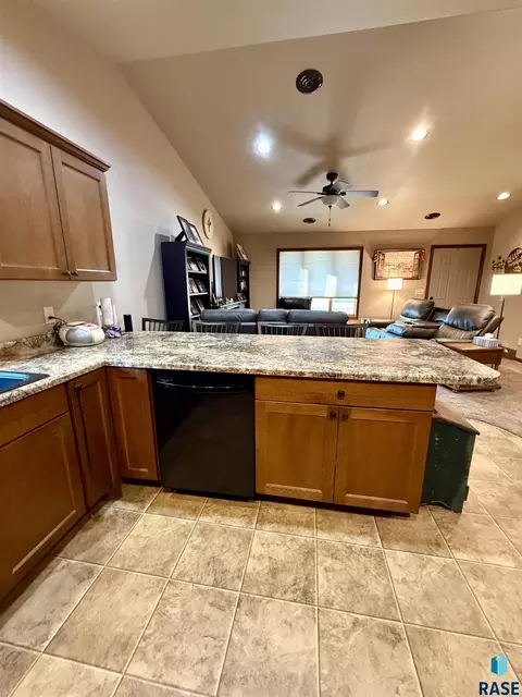 Kitchen - 909 W 16th Ave, Mitchell, SD 57301 photo 2 of 6