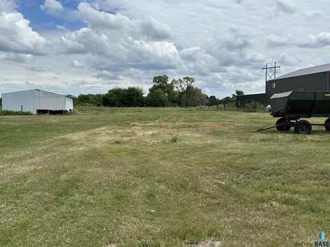 24912 406th Ave, Mitchell, SD 57301 photo 12