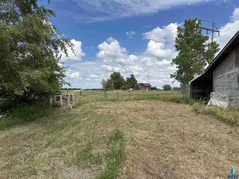 24912 406th Ave, Mitchell, SD 57301 photo 14