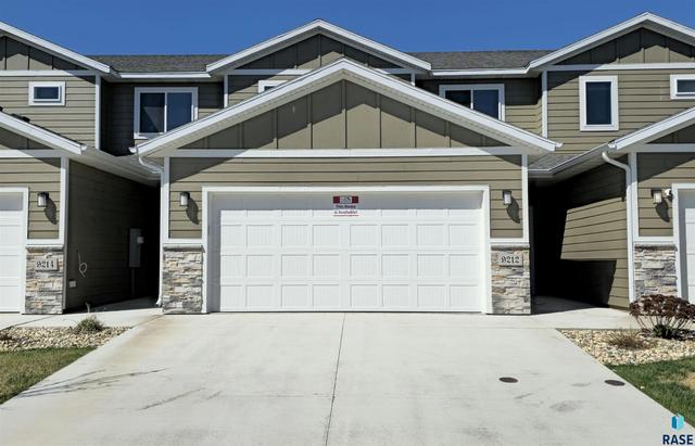 9212 W Ark Pl, Sioux Falls, SD 57106