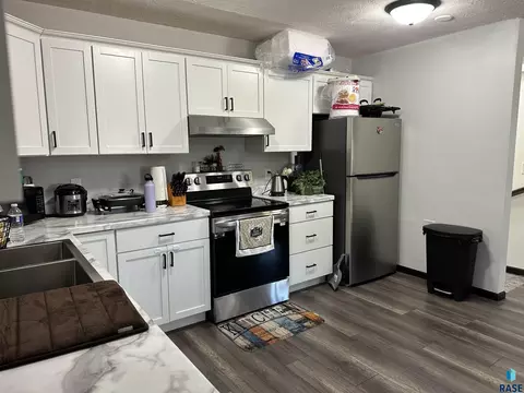 Kitchen - 120 W 5th St, Freeman, SD 57029 photo 3 of 5