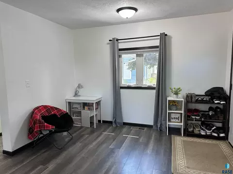 Entry Way - 120 W 5th St, Freeman, SD 57029 photo 3 of 7