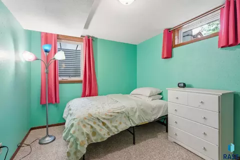 Bedroom - 120 S 7th Ave, Brandon, SD 57005 photo 4 of 4
