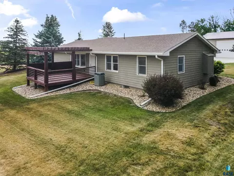 Exterior - 47527 255th St, Renner, SD 57055 photo 18 of 18