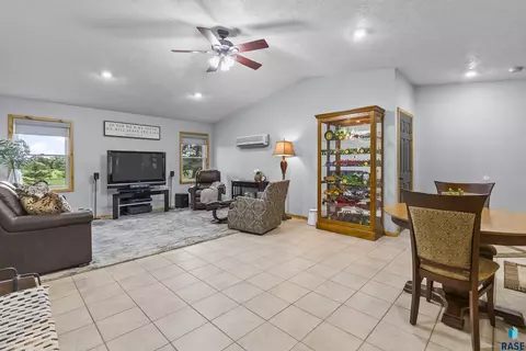Living - 47527 255th St, Renner, SD 57055 photo 3 of 6