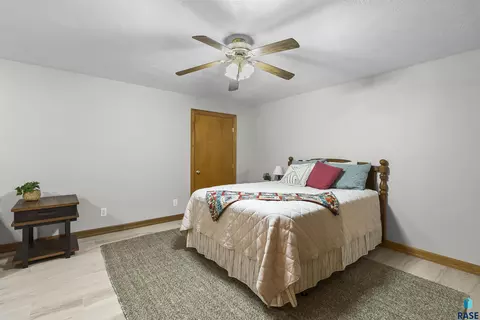 Bedroom - 47527 255th St, Renner, SD 57055 photo 8 of 12