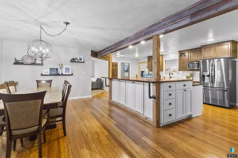 Dining - 47527 255th St, Renner, SD 57055 photo 3 of 3