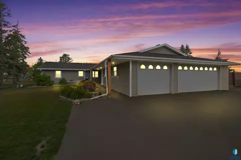Exterior - 47527 255th St, Renner, SD 57055 photo 2 of 18