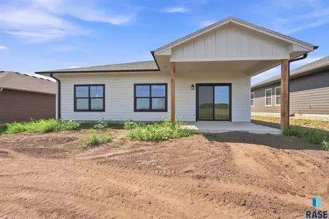 Other - 916 S Tinley Ave, Brandon, SD 57005 photo 7 of 8