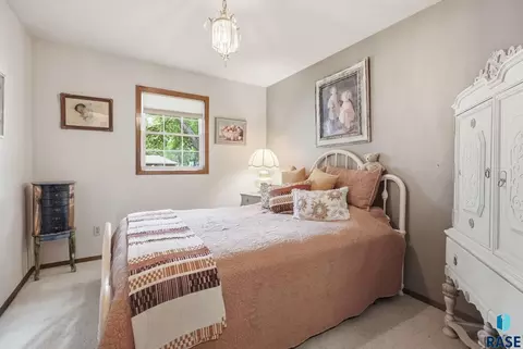 Bedroom - 1200 E Cedar St, Brandon, SD 57005 photo 1 of 5