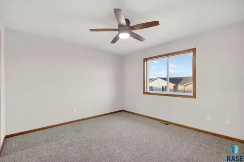 Bedroom - 2800 E Madison St #1-4, Sioux Falls, SD 57103 photo 1 of 4