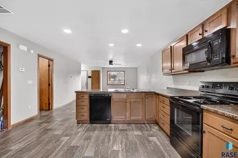 Kitchen - 2800 E Madison St #1-4, Sioux Falls, SD 57103 photo 3 of 3