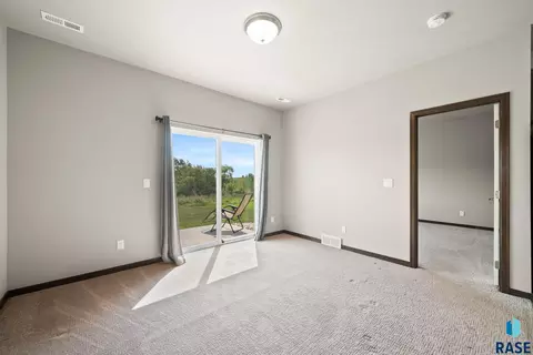 Bedroom - 5537 E Brennan Dr, Sioux Falls, SD 57110 photo 1 of 9