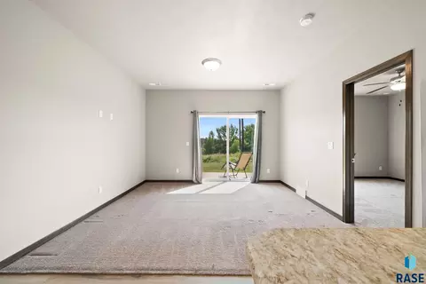 Living - 5537 E Brennan Dr, Sioux Falls, SD 57110 photo 3 of 6