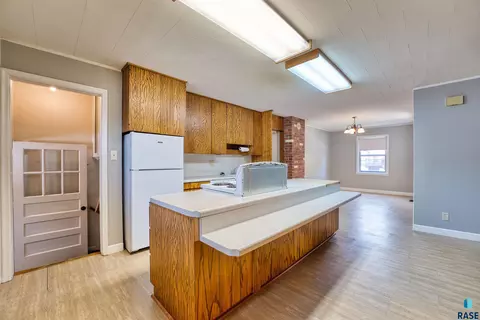 Kitchen - 1908 E 11th St, Sioux Falls, SD 57103 photo 3 of 5