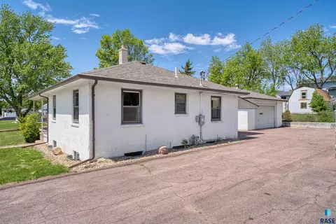 Other - 1908 E 11th St, Sioux Falls, SD 57103 photo 5 of 17