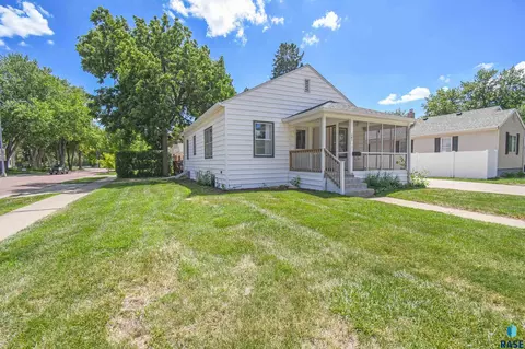 101 W 27th St, Sioux Falls, SD 57105