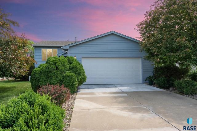 6215 W 66th St, Sioux Falls, SD 57106