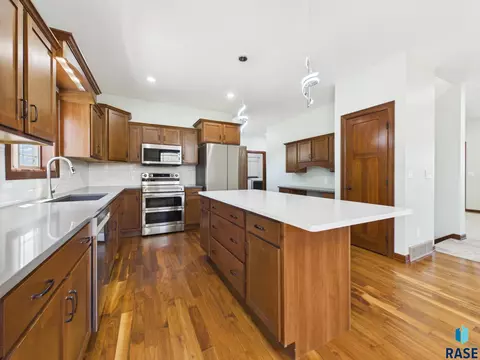 Kitchen - 812 S 5th Ave, Brandon, SD 57005 photo 2 of 3