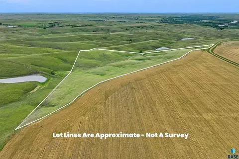 257 Th Stburtz Rd, Winner, SD 57580 photo 4