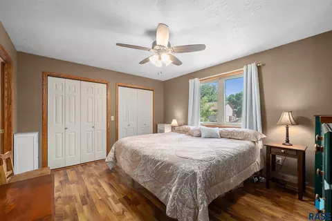 Bedroom - S Florence Ave, Sioux Falls, SD 57103 photo 1 of 2