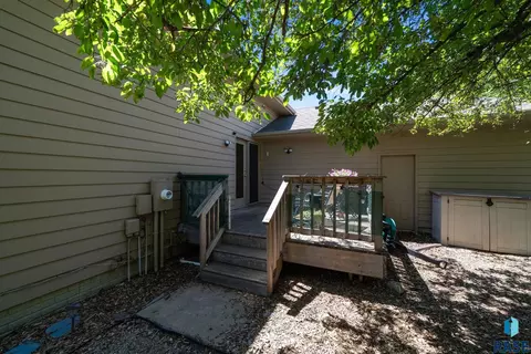 Exterior - S Florence Ave, Sioux Falls, SD 57103 photo 5 of 12