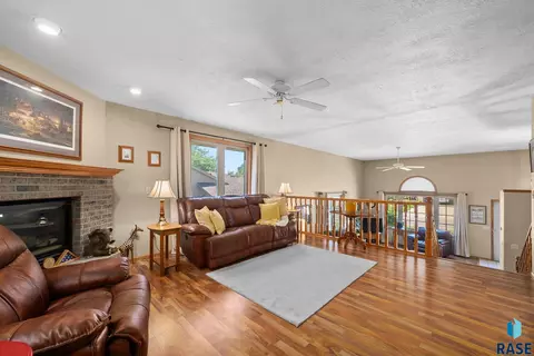 Living - S Florence Ave, Sioux Falls, SD 57103 photo 5 of 5