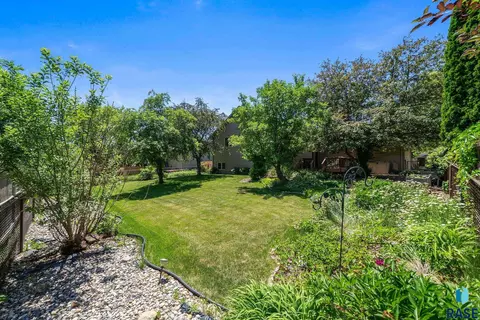 Exterior - S Florence Ave, Sioux Falls, SD 57103 photo 11 of 12
