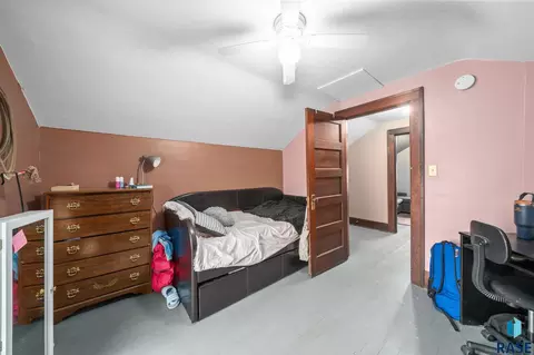 Bedroom - 28286 Bartlett Ave, Canton, SD 57013 photo 3 of 4