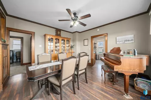 Dining - 28286 Bartlett Ave, Canton, SD 57013 photo 3 of 3