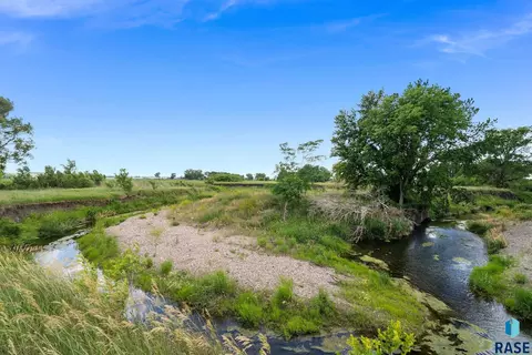 View/Area - 28286 Bartlett Ave, Canton, SD 57013 photo 8 of 9