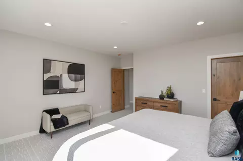Bedroom - 8421 E Roughlock St, Sioux Falls, SD 57110 photo 17 of 20